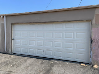 Effective Garage Door Repairs in Irvine