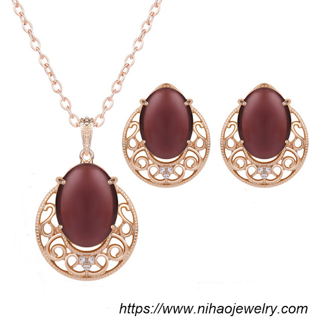 Necklace Set