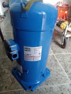 Thay máy nén Danfoss 12HP SM1484TVC giá cạnh tranh, bảo hành uy tín tại Long An. Call 0931 143 034