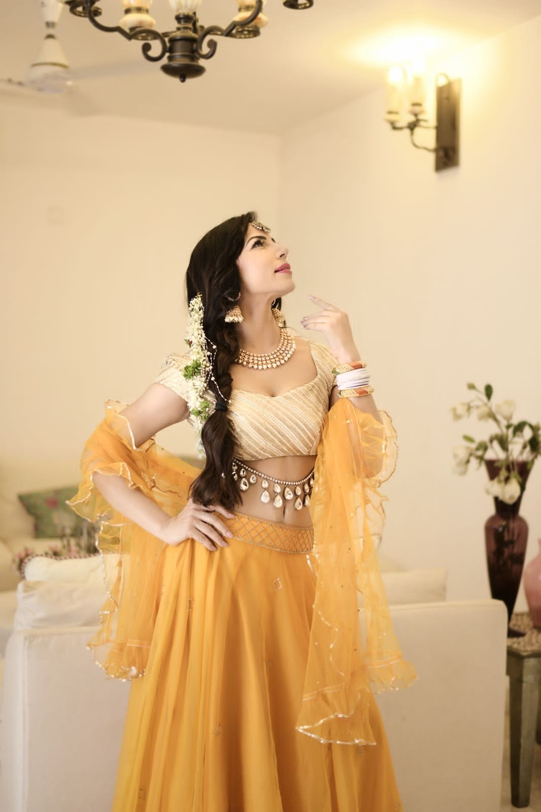 Actress maahi khan Lives Out Royal Dreams As She Poses In Traditional Attire