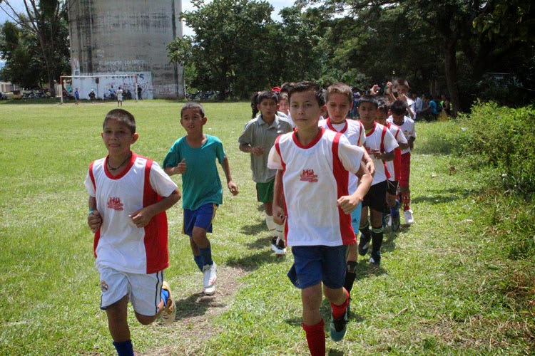 Un gol por cada sueño de los niños, niñas y adolescentes del Alto Apure (SJR Venezuela) 
