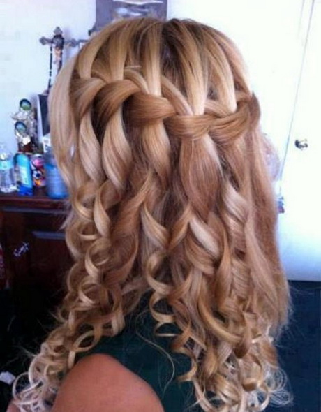 Amazing Prom Hairstyles for Long Hair