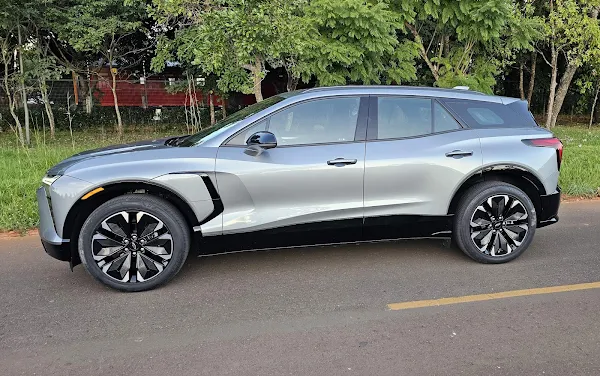 Chevrolet Blazer RS 2025 elétrico: preço R$ 503 mil