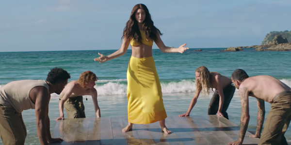 Lorde's outfit from the "Sun based Force" video is back discounted in the wake of becoming a web sensation 