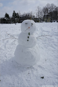 Muñeco de Nieve en Cambridge después de la Tormenta Skylar 