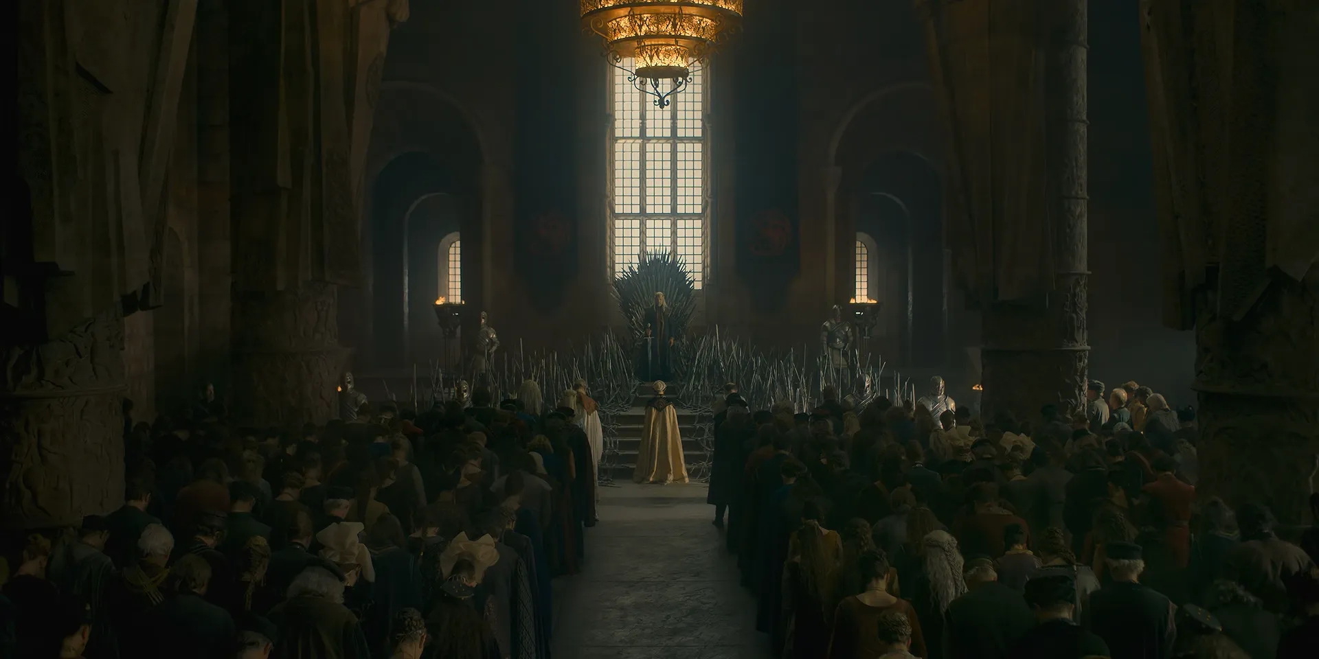 Rhaenyra Targaryen being announced as Queen - HOTD - Wallpaper
