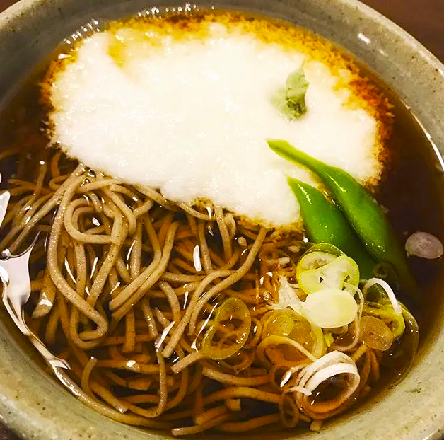 「山かけそば（Yamakake soba）」。
