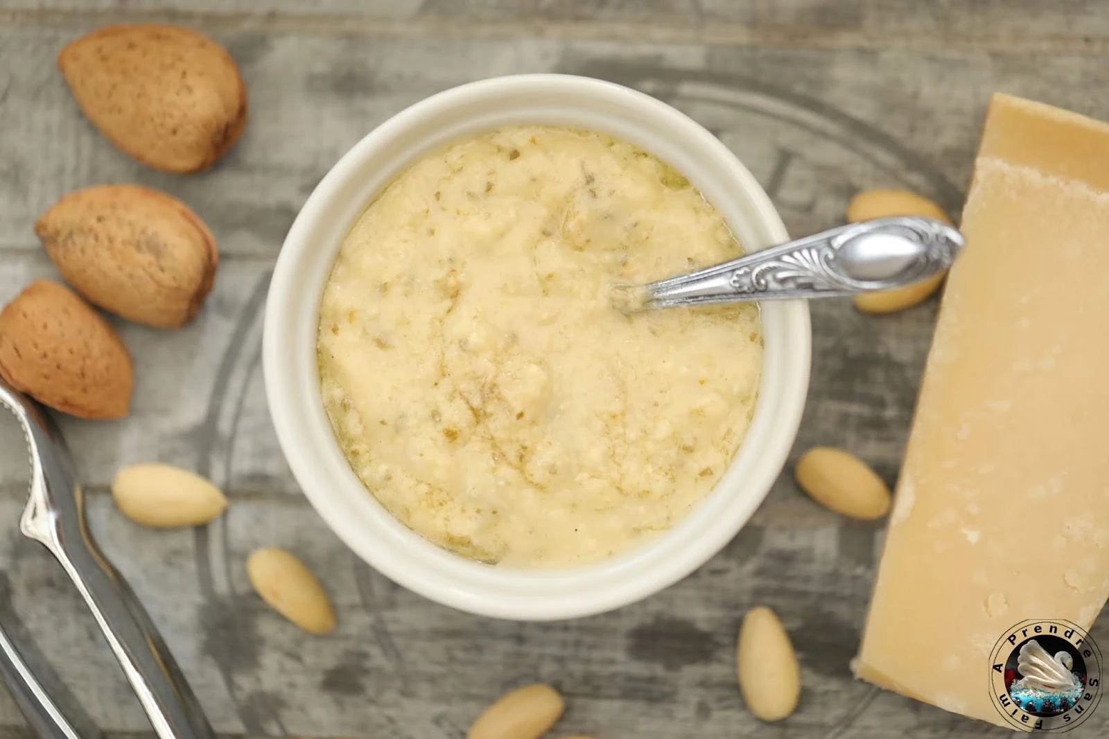 Pesto d'artichauts aux amandes