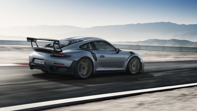 Tachometer | The New Porsche 911 GT2 RS