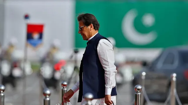 Pakistan's PM Imran Khan ousted from power after losing no-confidence vote in Parliament - Saudi-Expatriates.com