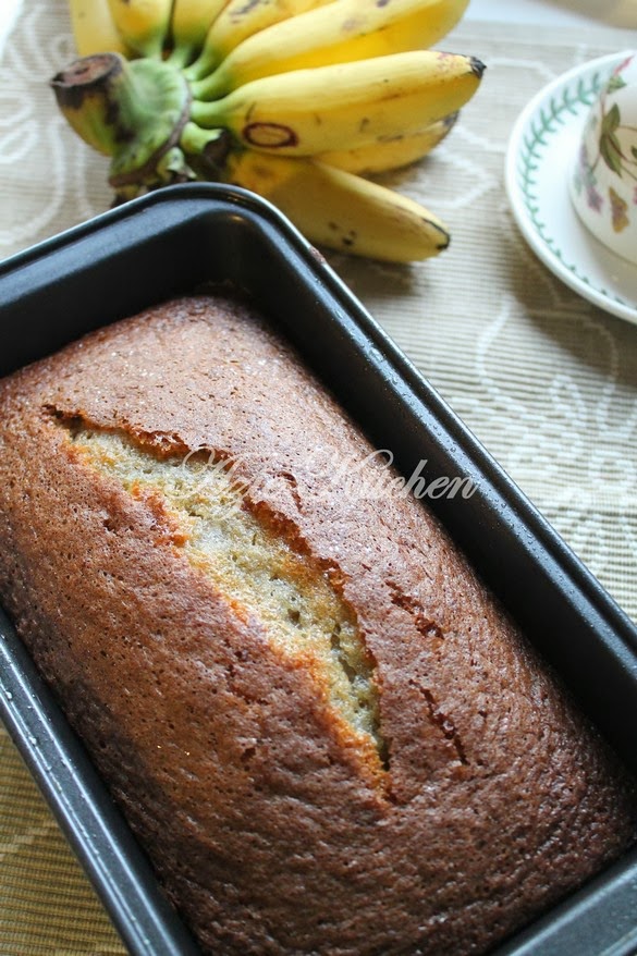 Kek Pisang Yang Sangat Lembab - Azie Kitchen