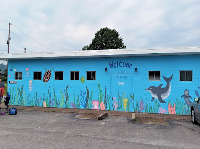 Ocean Wall Mural at the Dauphin Swimming Pool