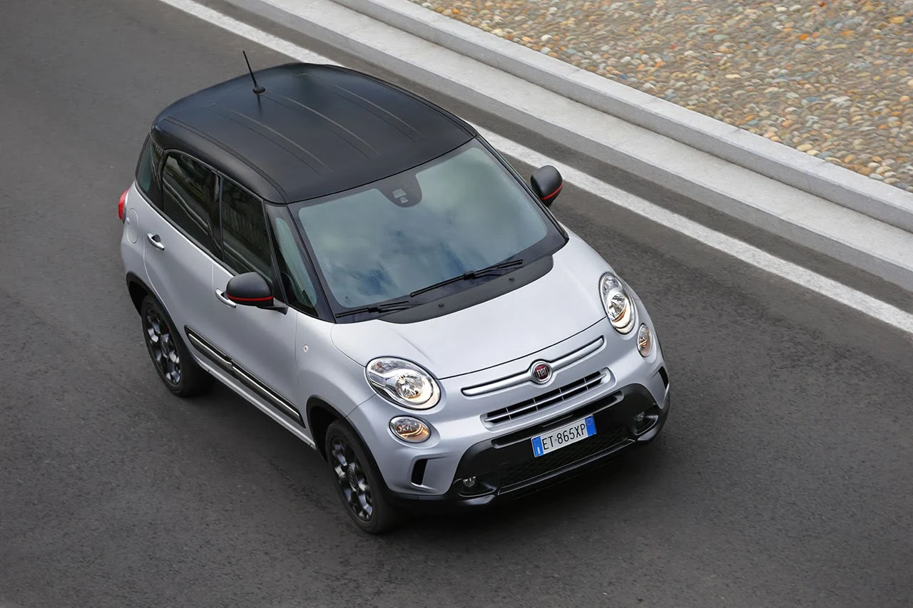 2014 Fiat 500L Beats Edition™ top