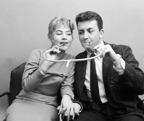cigarette-holder-for-two