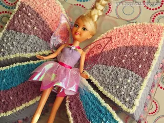 http://trzecitalerz.blogspot.com/2016/01/tort-pomys-na-dekoracje-vii-barbie-motyl.html