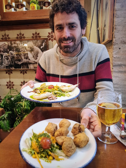 Taberna Belmonte. Tapas de Adobo y Chipirones