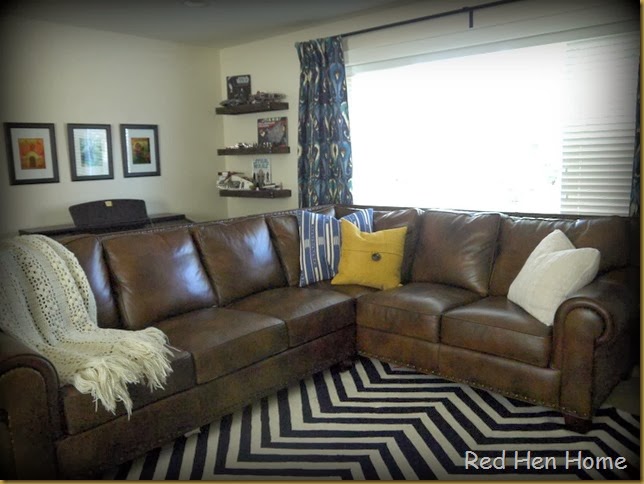 Red Hen Home family room 011 Red Hen Home family room 011