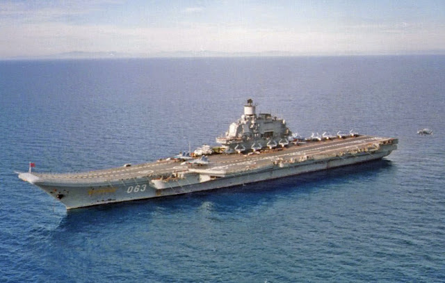 Resultado de imagen de Avión espía de EE.UU. vuela cerca del portaaviones ruso Admiral Kuznetsov