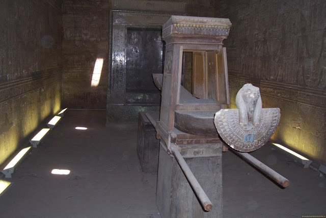 Храм Гора в Эдфу (Temple of Edfu)