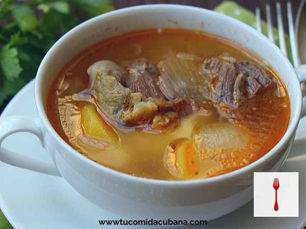 Sopa de carne - comida CUBANA