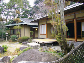 兵庫県・伊丹市 緑ヶ丘公園　鴻臚館