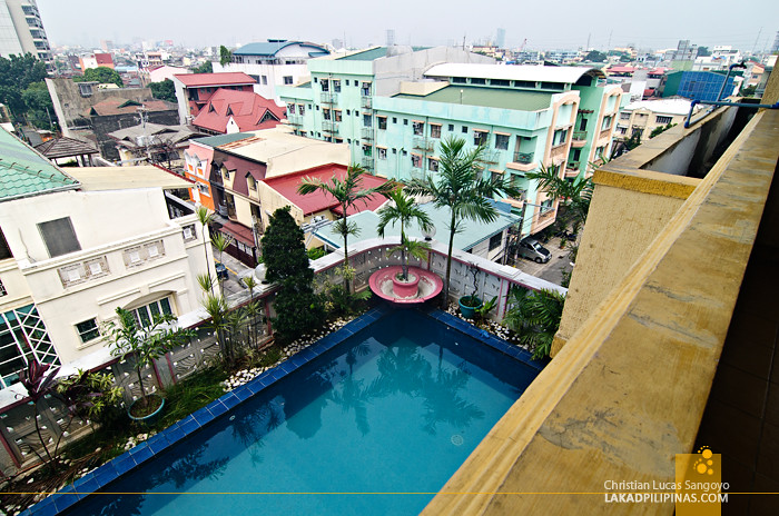 Pink Hostel Manila Swimming Pool