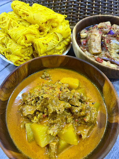 Roti Jala Kari Daging