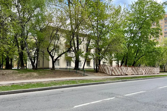 улица Михайлова, жилой дом 1952 года постройки