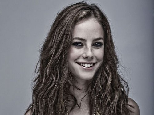 Katniss Everdeen Kaya Scodelario