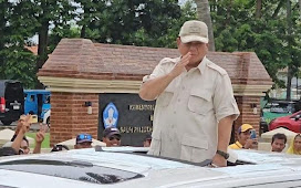 Capres Prabowo Subianto Kunjungi Banten Lama, Ziarah ke Makam Sultan Maulana Hasanudin