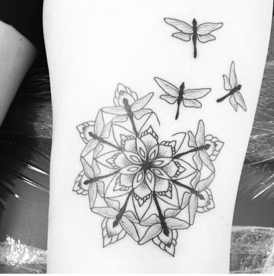 Tatuagem Libélula - 68 ideias para deixar vocês inspiradas