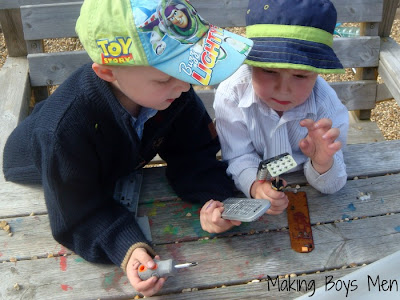 Tinkering, exploring how things work with kids from Making Boys Men