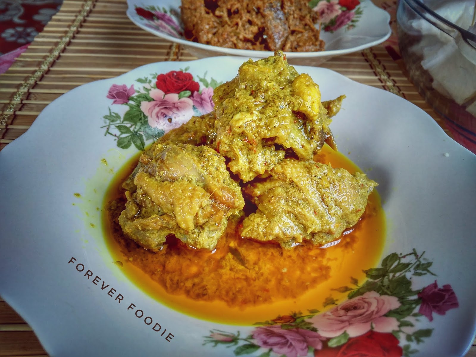 FOREVER FOODIE: Resepi: RENDANG CILI API AYAM PENCEN