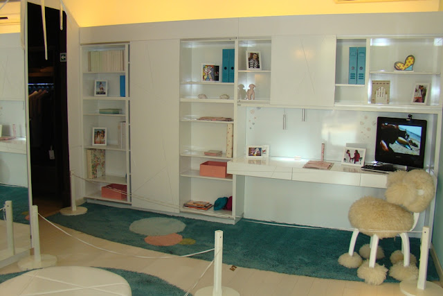 DORMITORIO JUVENIL TURQUESA Y BLANCO by dormitorios.blogspot.com