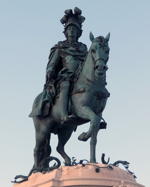 Statue of King José I by Machado de Castro, Praça do Comércio, Lisbon