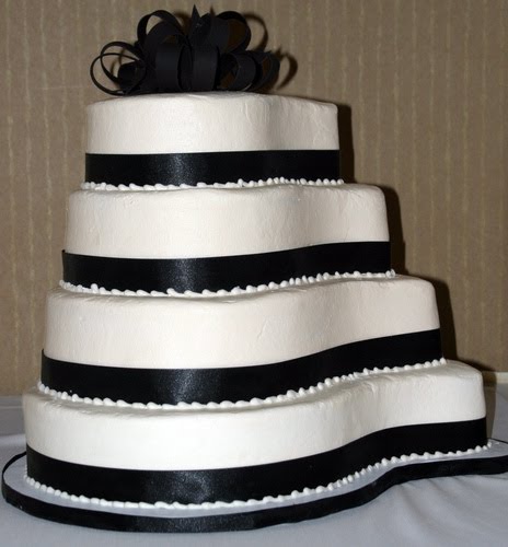 Black and White Wedding Cakes Decorate