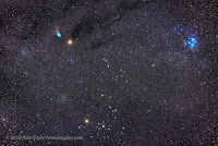 kometa C/2022 E3 (ZTF) sfotografowana z 10 na 11 lutego 2023 r. z okolic Gleichen (Alberta, Kanada). Na tym szerokokadrowym ujęciu bardzo urozmaicona paleta barw - kometa z charakterystycznym zielonkawym zabarwieniem widoczna tuż obok Czerwonej Planety, z którą wówczas przebywała w bliskiej koniunkcji; w dolnej części kadru świecący pomarańczowym blaskiem Aldebaran, po prawej spowita błękitną mgławicą emisyjną gromada Plejad - a na dokładkę mrowie gwiazd tła i ciemne mgławice w Byku. Pomimo dość krótkiej ogniskowej autorowi udało się dobrze zarejestrować najjaśniejszy krótki odcinek warkocza pyłowego oraz subtelnie także warkocz gazowy. Canon R5, RF70-200mm, ogniskowa 89 mm, f4.0, ISO 1600, eksp. 10x120 sek. (łączny czas 20 minut). Credit: Alan Dyer.