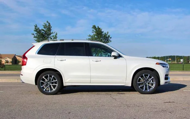 Volvo XC90 receive new mild hybrid powertrain sideview