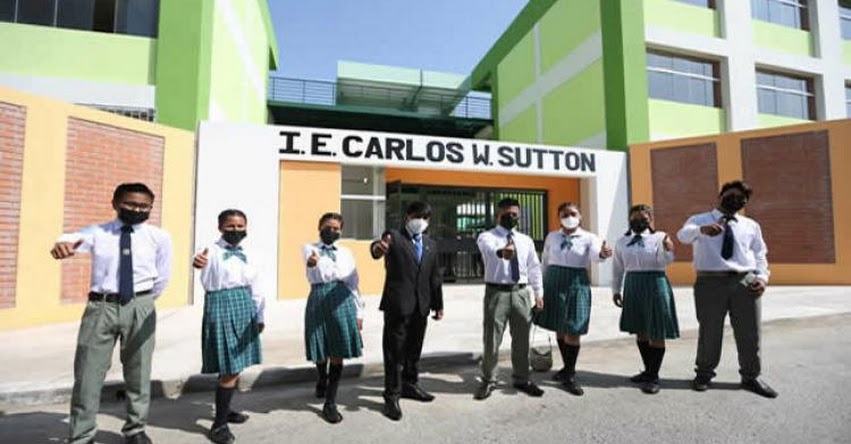 MINEDU inaugura nuevo local de colegio Carlos W. Sutton del distrito de La Joya, en Arequipa