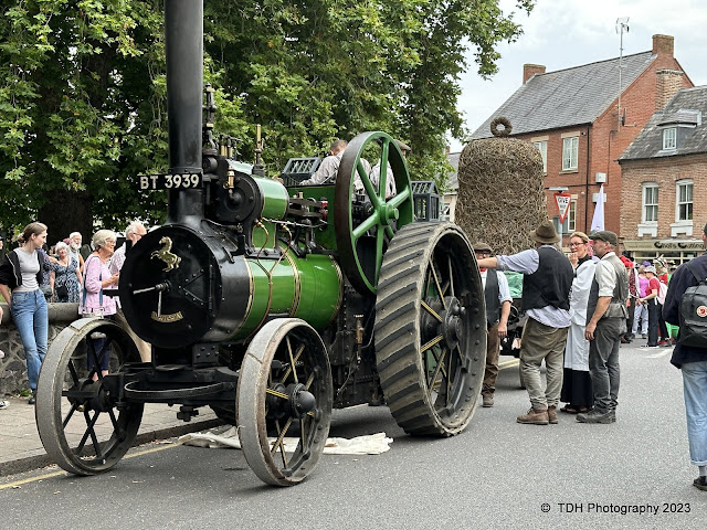 The rector consulting the engine drivers