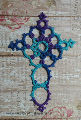 Tatted Medallion Cross Bookmark version 2 on wandasknottythoughts.blogspot.com