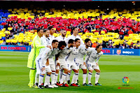 REAL MADRID C. F. - Madrid, España - Temporada 2016-17 - Keylor Navas, Sergio Ramos, Varane, Benzema y Cristiano Ronaldo; Kovacic, Marcelo, Carvajal, Lucas Vázquez, Isco y Modric - F. C. BARCELONA 1 (Luis Suárez) REAL MADRID C. F. 1 (Sergio Ramos) - 02/12/2016 - Liga de 1ª División, jornada 14 - Barcelona, Nou Camp - Un gol de Sergio Ramos en el minuto 90 le sirve al Madrid para igualar un partido que había controlado en el primer tiempo para luego verse superado por el Barsa