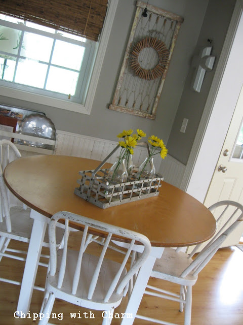 Chipping with Charm:  Small Kitchen with Junky Details...http://chippingwithcharm.blogspot.com/