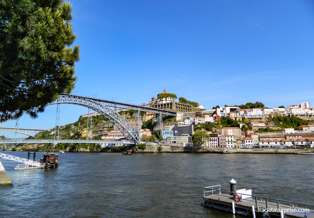 Ponte Luís I e Serra do Pilar. Porto e Gaia, Portugal