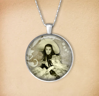 Photo template for necklace