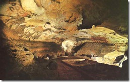 lascaux-15-10m-cave