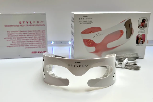 STYLPRO Radiant Eyes Red LED Goggles next to box and short description
