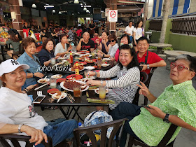 Restoran Tan Ching Hing Hawker Food Centre. Ah Fu Satay in Kluang Johor 阿福沙爹.良记海鲜铁板烧