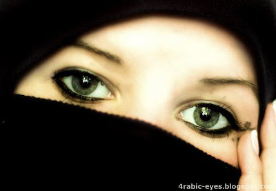 Gray arab eye
