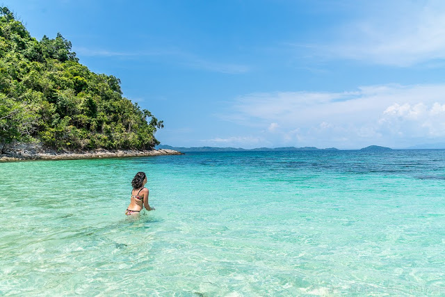 Island-hopping-Port-Barton-Maxima-Island-Philippines